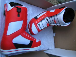 Thirtytwo brand snowboarding boots