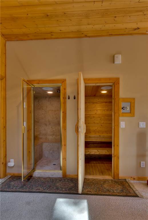 South Lake Tahoe Lease with Hot Tub, Sauna, Steam Room Snowpals